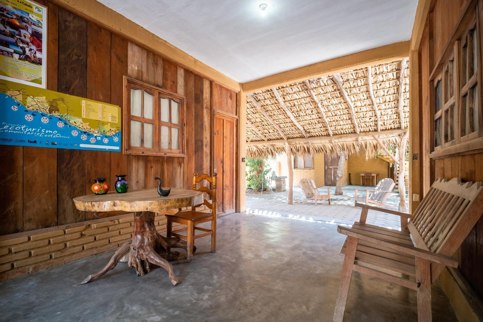 Oyo Cabanas Abril, Mazunte Buitenkant foto